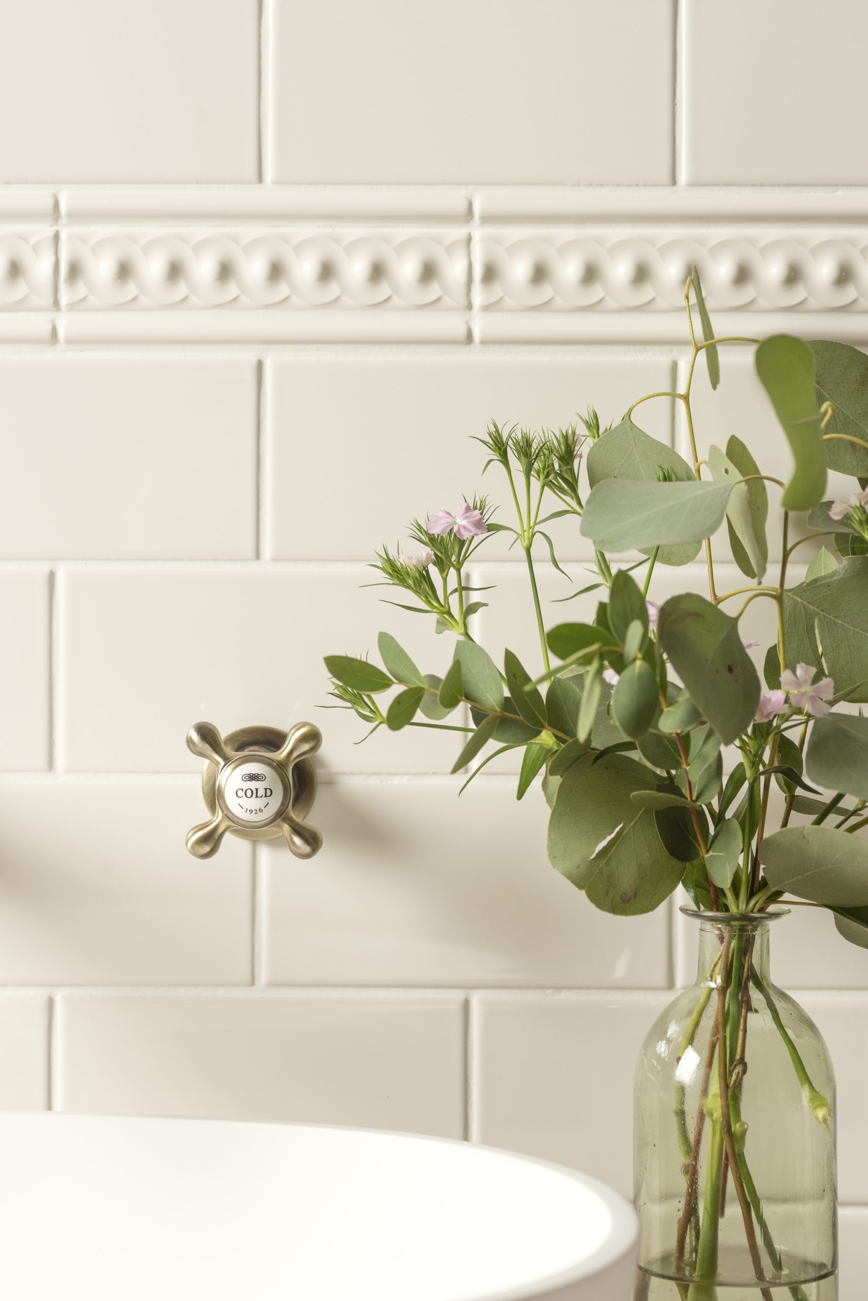 Original Style Artworks Scroll Border Tile Gloss in 21 Colours