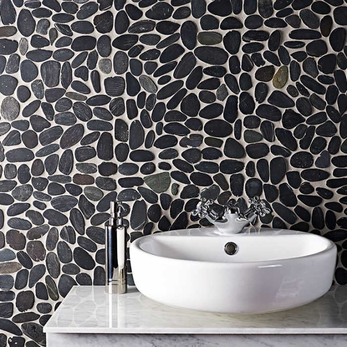 Riverstone Black Flat Cut Pebble Mosaic - Large